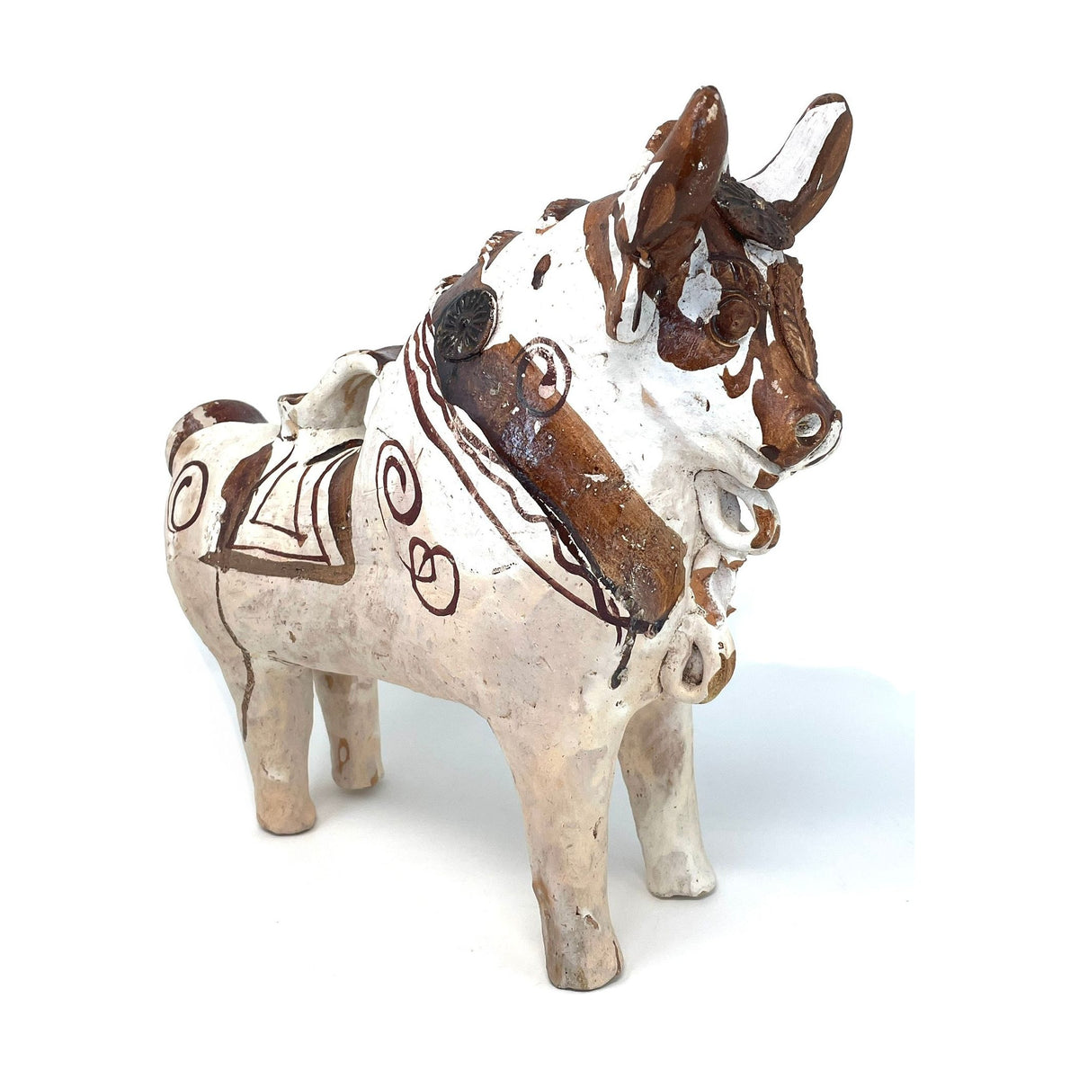 Vintage Pucará Folk Art Bull with Cream/Off-White Coloration from Peru Measuring 11 Inches Tall by 11.5 Inches Long