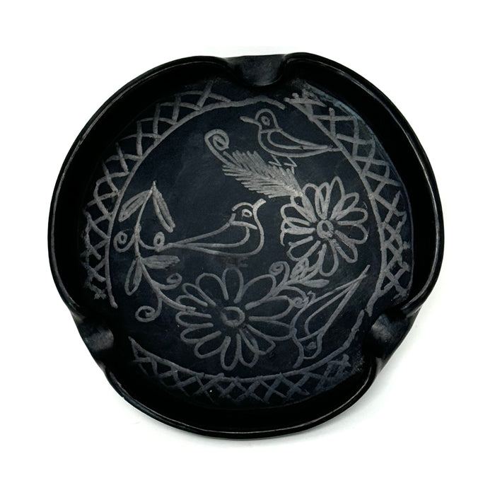 Vintage Doña Rosa Barro Negro Round Decorative Ashtray/Catchall from Oaxaca, Mexico, Signed - 5.38" Diam X 1.25" H